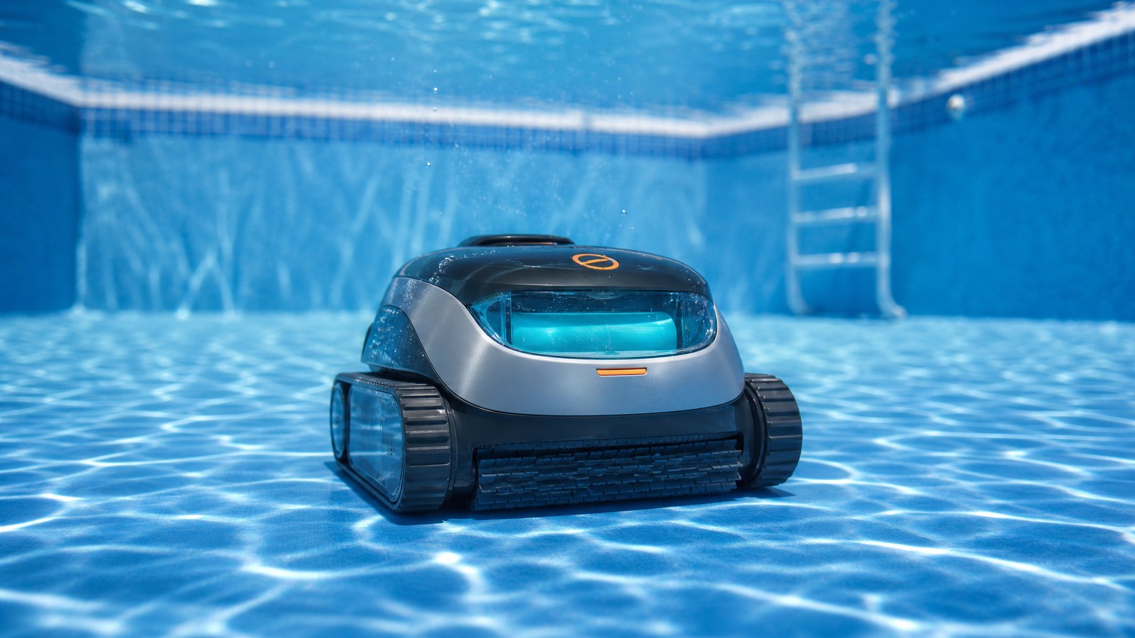 AIPER Scuba SE ES opinioni — mentre pulisce il fondo di una piscina fuori terra