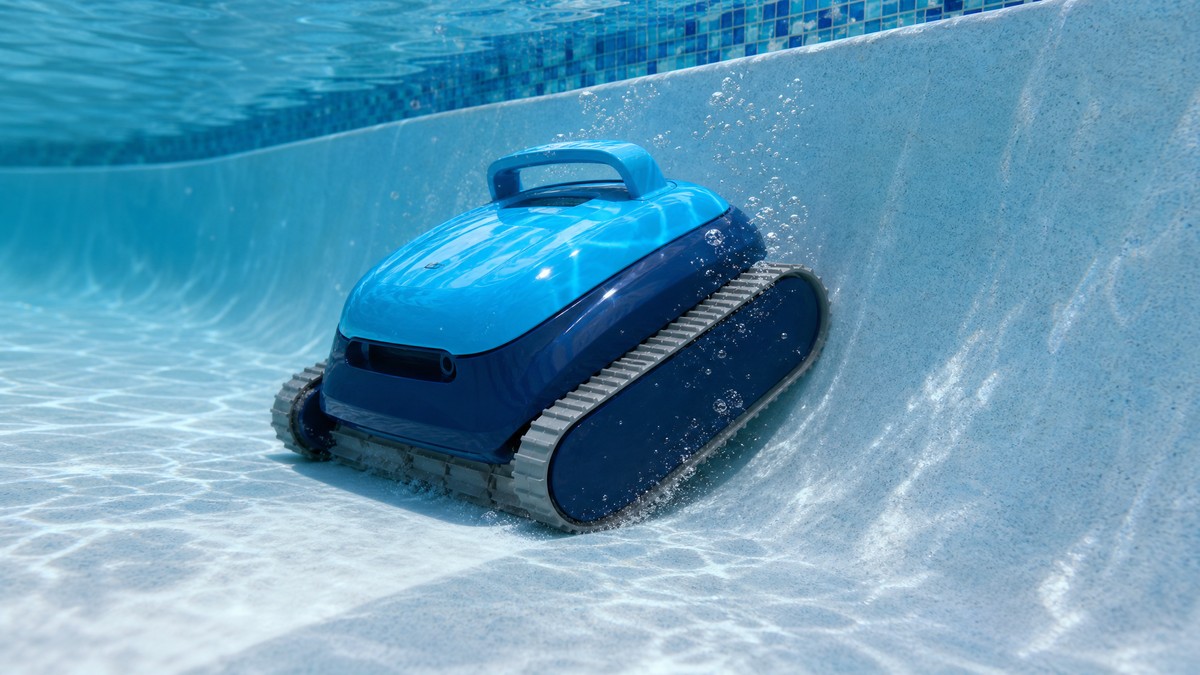 Dolphin Liberty 400 opinioni — robot senza fili che sale su pareti verticali